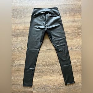 Hollister Ultra-High Rise faux leather legging